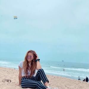 Meet your Posher, Kay